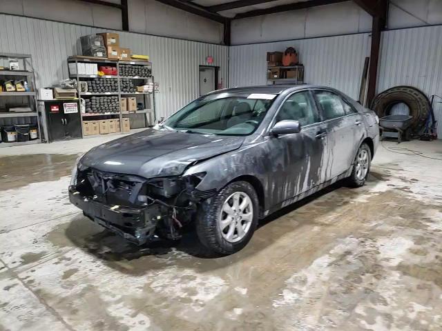 2011 Toyota Camry - Image 11