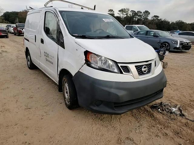 2017 Nissan NV - Image 12