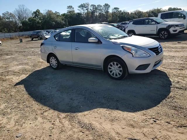 2018 Nissan Versa - Image 10