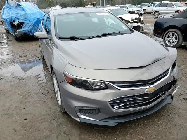 2018 Chevrolet Malibu - Image 11