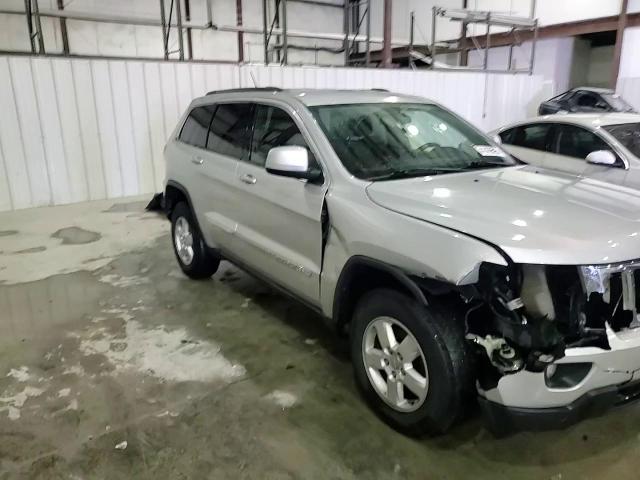 2013 Jeep Grand Cherokee - Image 14