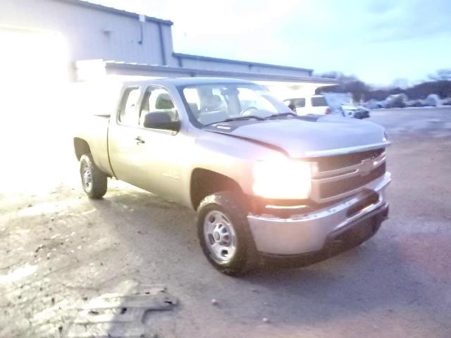 2013 Chevrolet Silverado - Image 13