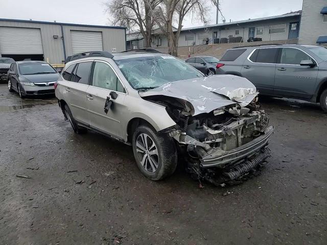 2018 Subaru Outback 3.6R Limited VIN: 4S4BSENC3J3293262 Lot: 52488625