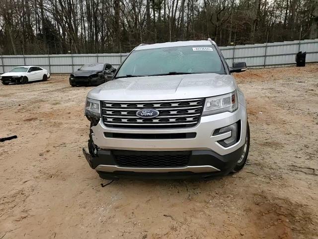 2017 Ford Explorer - Image 11