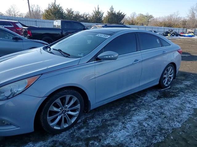 2012 Hyundai Sonata - Image 10