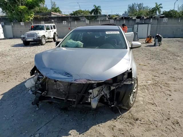 2017 Toyota Camry - Image 13