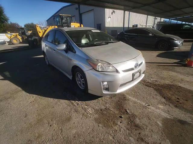 2010 Toyota Prius - Image 11