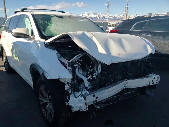 2016 Toyota Highlander - Image 11