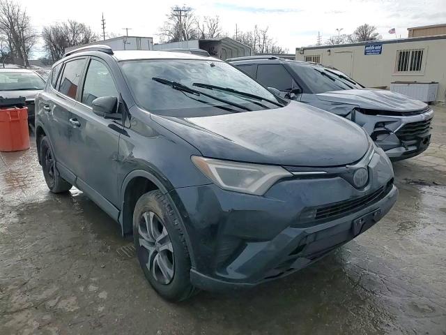 2017 Toyota RAV 4 - Image 12