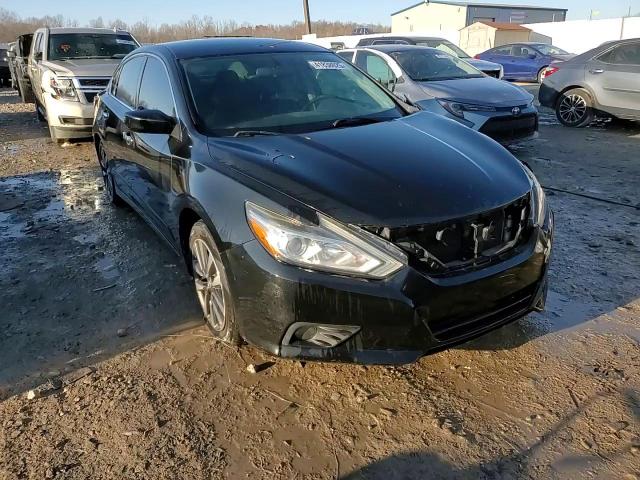 2016 Nissan Altima - Image 13