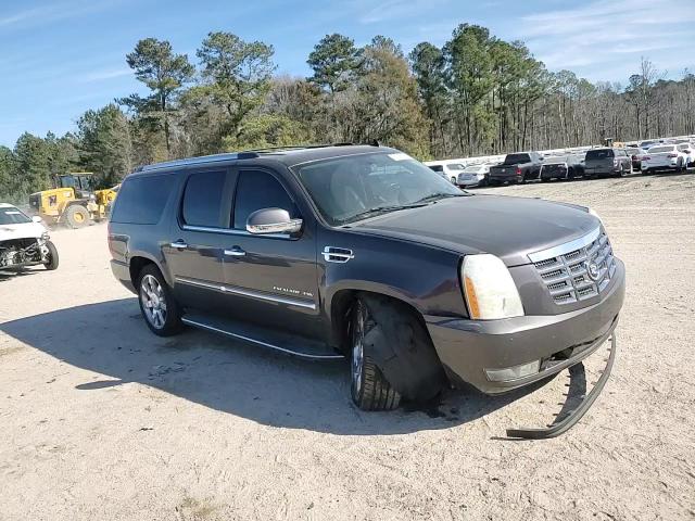 2010 Cadillac Escalade - Image 12