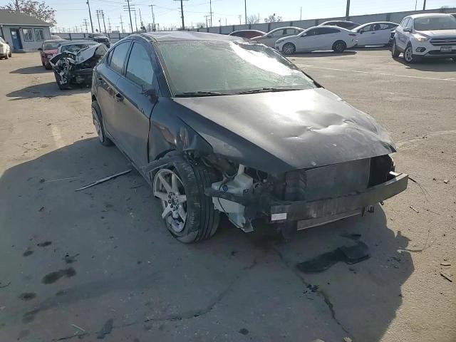 2018 Hyundai Elantra - Image 11