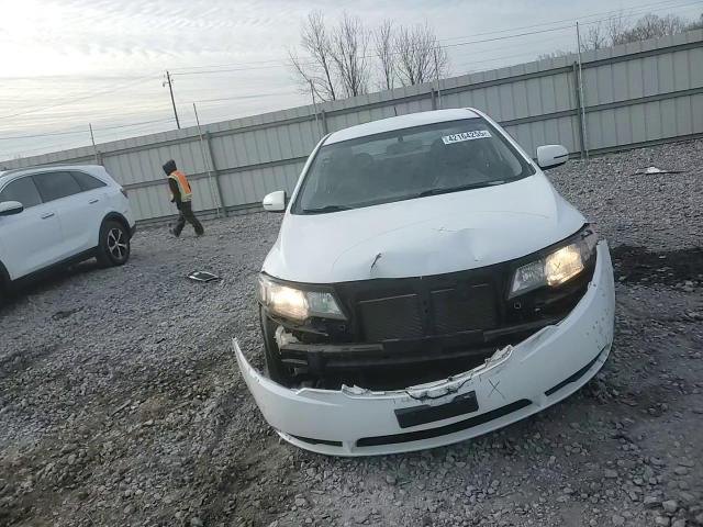 2013 Kia Forte - Image 10