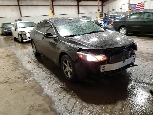 2018 Chevrolet Malibu - Image 13