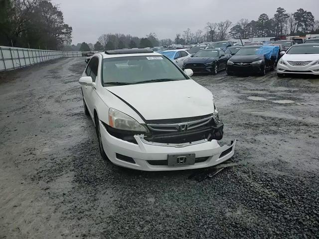 2007 Honda Accord - Image 10