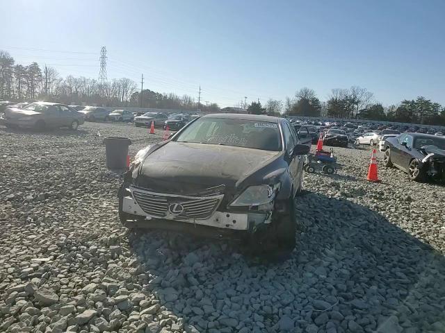 2007 Lexus LS - Image 10