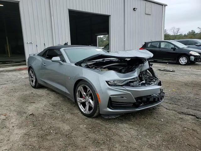 2023 Chevrolet Camaro - Image 13