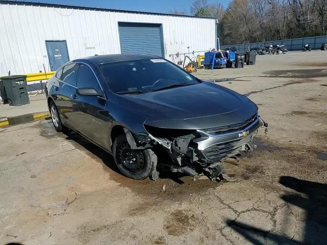 2017 Chevrolet Malibu - Image 13