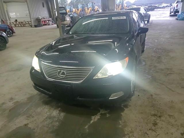 2009 Lexus LS - Image 10