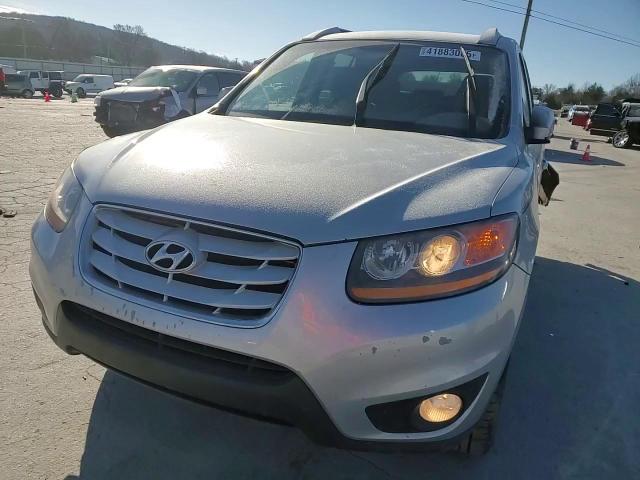 2010 Hyundai Santa Fe - Image 12
