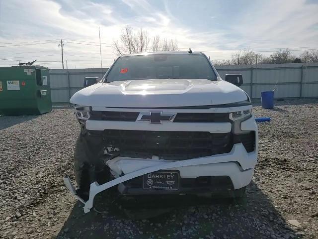 2022 Chevrolet Silverado - Image 11
