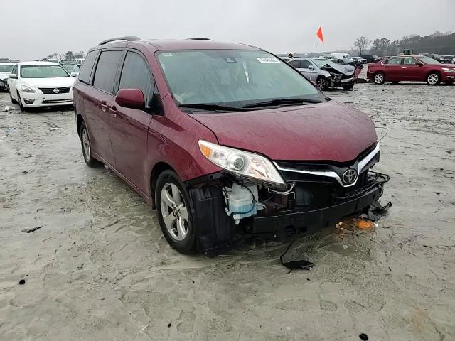2018 Toyota Sienna - Image 11
