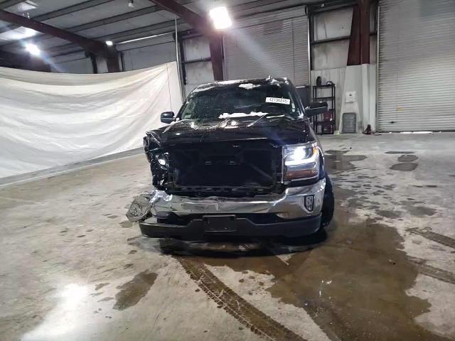 2016 Chevrolet Silverado - Image 11