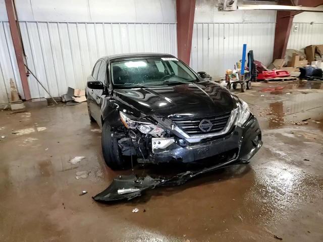 2017 Nissan Altima - Image 14