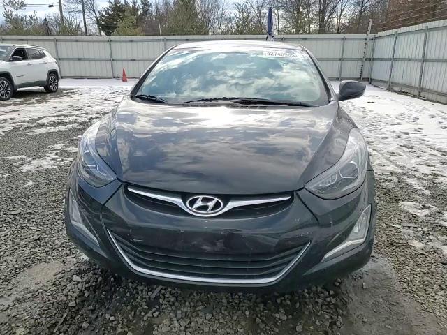 2015 Hyundai Elantra - Image 10