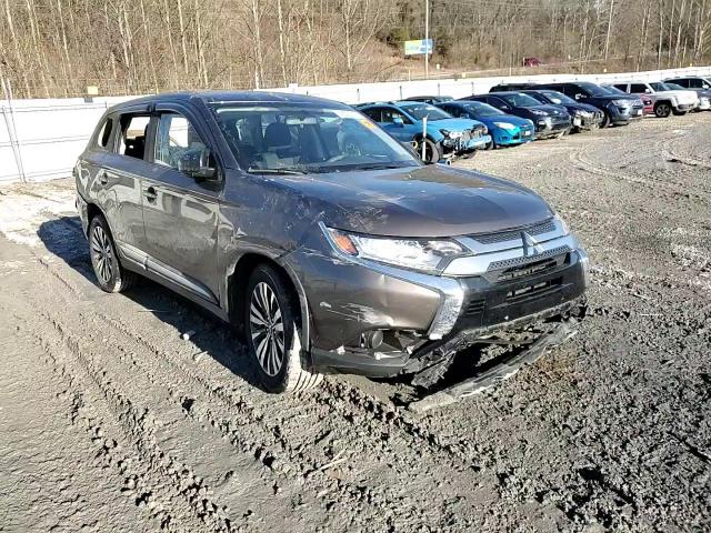 2020 Mitsubishi Outlander - Image 12