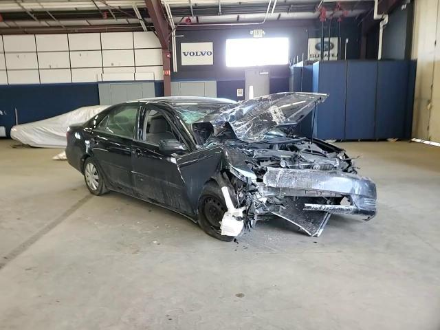 2005 Toyota Camry - Image 11