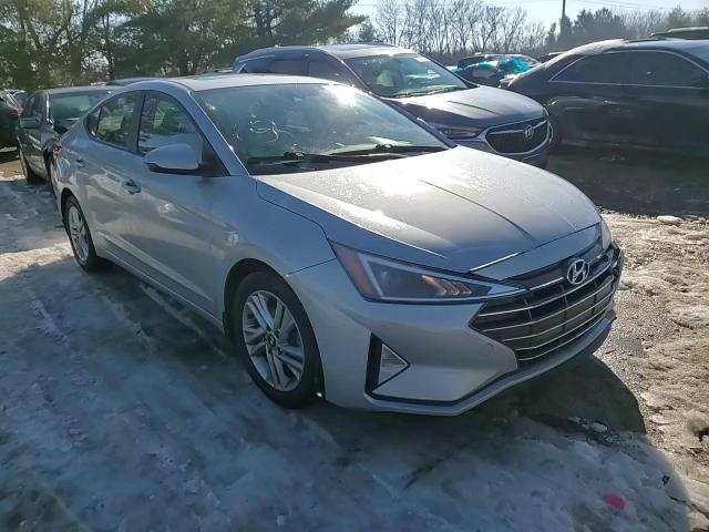 2020 Hyundai Elantra - Image 11