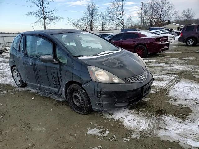 2013 Honda Fit - Image 11