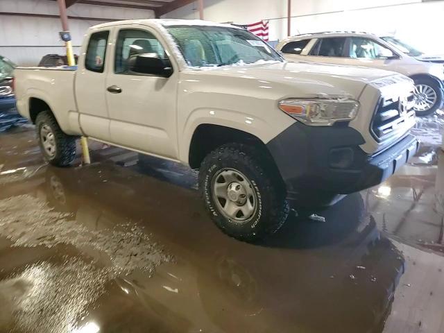 2017 Toyota Tacoma - Image 13