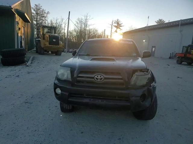 2010 Toyota Tacoma - Image 11