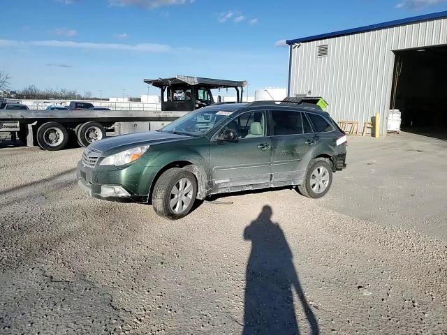 2012 Subaru Outback - Image 10