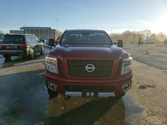 2019 Nissan Titan - Image 14