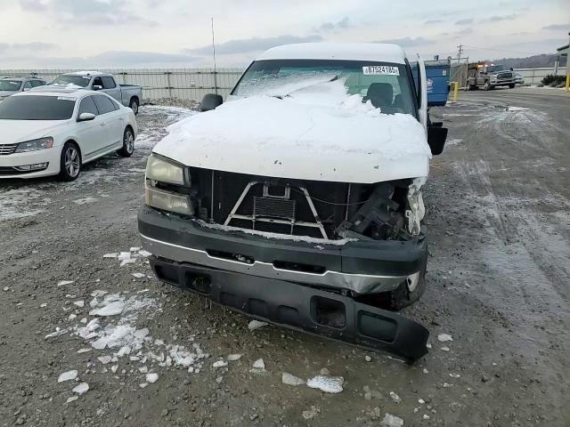 2007 Chevrolet Silverado - Image 11