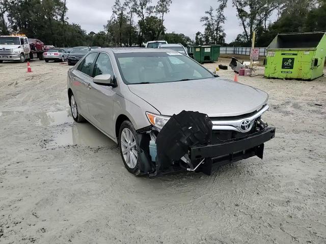 2014 Toyota Camry - Image 14