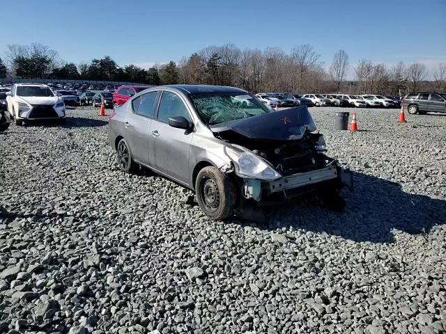 2018 Nissan Versa - Image 11