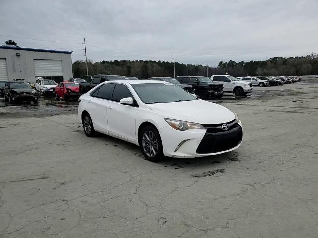 2015 Toyota Camry - Image 13
