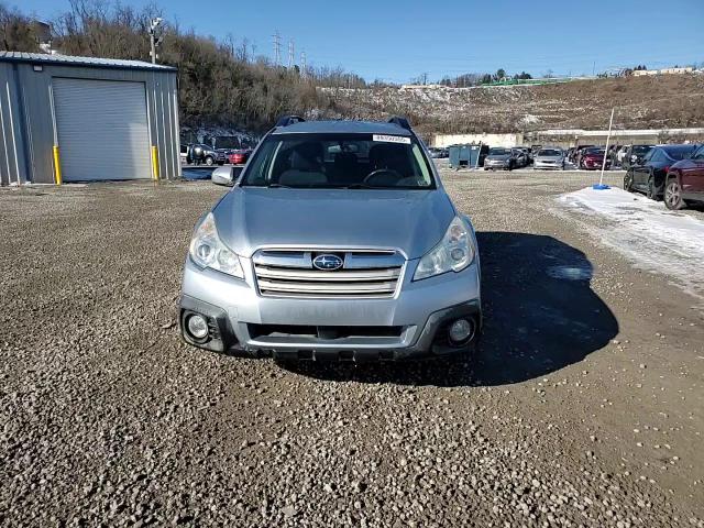 2013 Subaru Outback - Image 14
