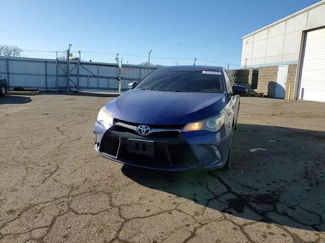 2016 Toyota Camry - Image 13