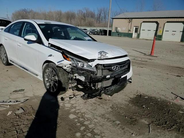 2015 Hyundai Sonata - Image 11