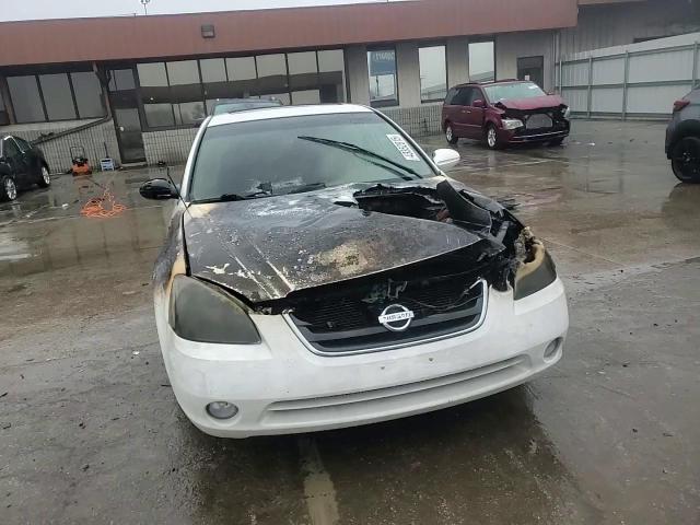 2003 Nissan Altima - Image 11