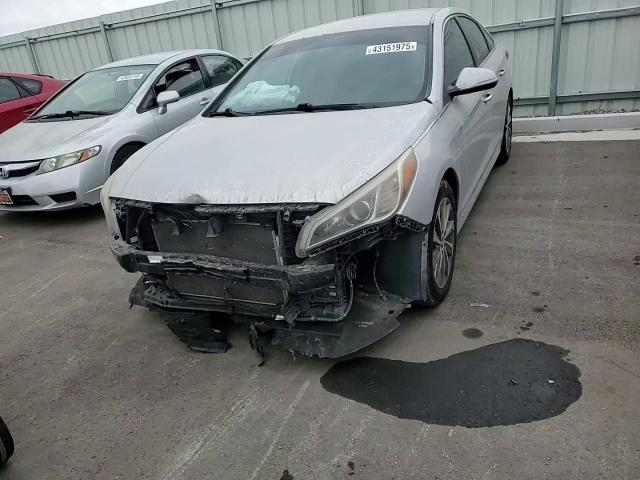 2015 Hyundai Sonata - Image 11