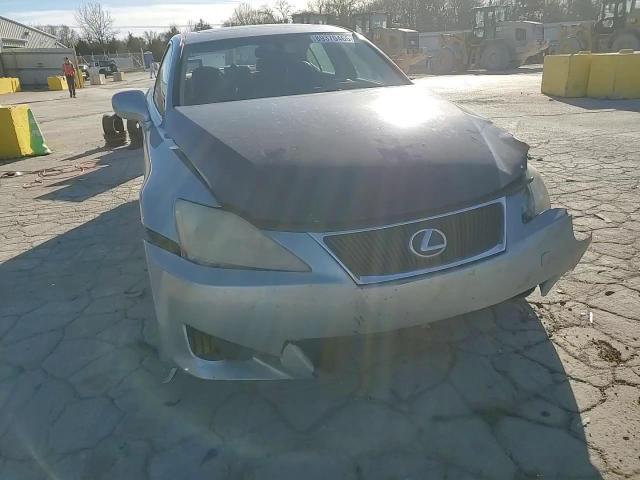 2007 Lexus IS - Image 11