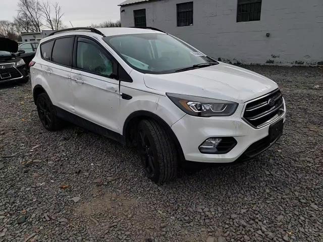 2019 Ford Escape - Image 15