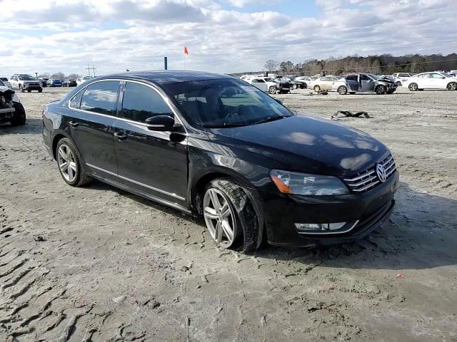 2014 Volkswagen Passat - Image 10