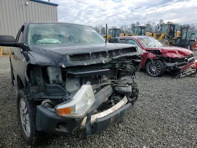 2017 Toyota Tundra - Image 10